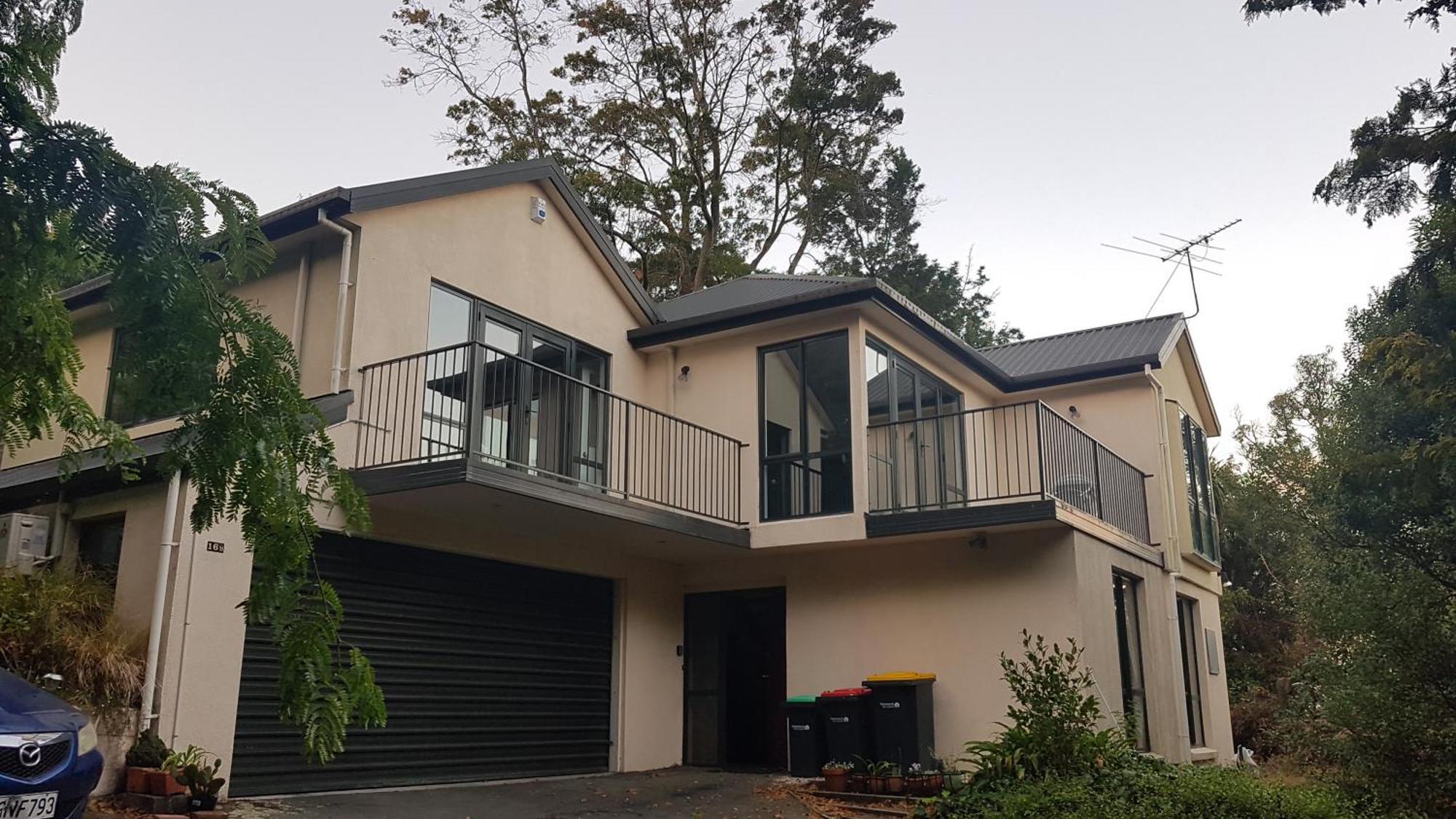 Villa Tranquil Treehouse à Christchurch Extérieur photo
